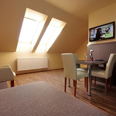 Corvin Apartman ギュラ エクステリア 写真